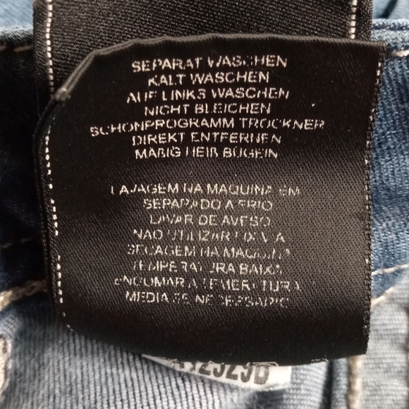 🔥Miss Me skinny jeans 🔥 - Picture 16 of 16